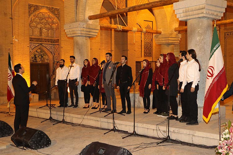 رویدادی کم نظیر با حضور مهمانان بلندپایه استانی در کلیسای وانک